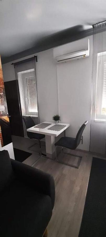 Merey Apartment Сегед Екстер'єр фото